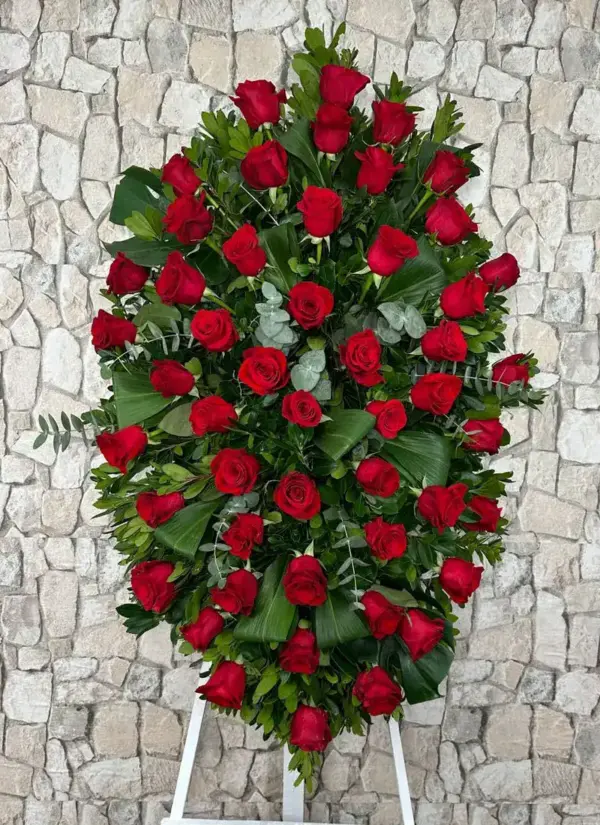 Palma de rosas rojas